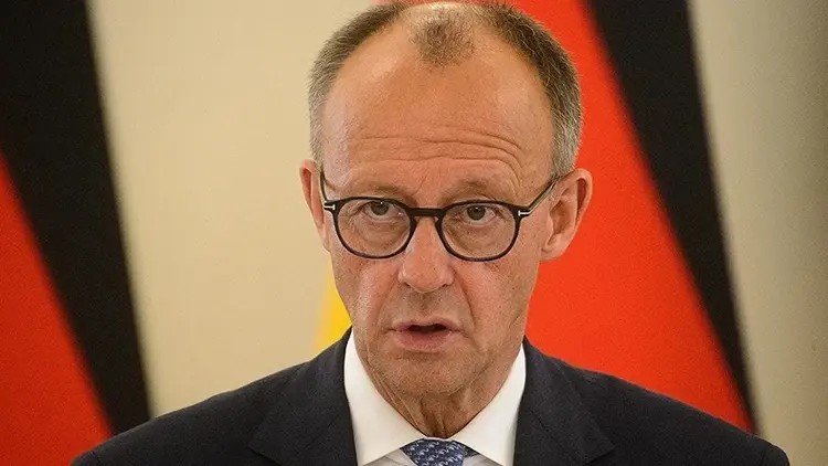 Kuzey Ren-Vestfalya (NRW) eyaletinde yapılan seçim sonuçlarının ardından hükümetten politikalarında ‘rota değişikliği yok’ mesajı