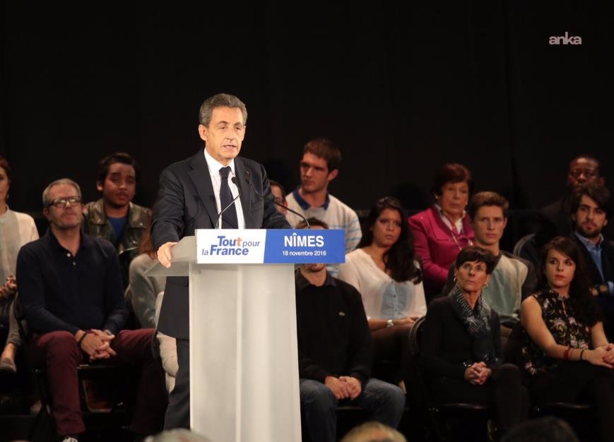 Fransa Cumhurbaşkanı Sarkozy, Paris’teki La Sante Cezaevi’ne teslim oldu