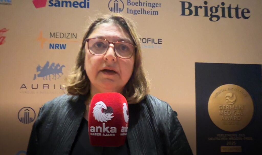  Almanya’da Dr. Med. Elif Duygu Cindik-Herbrüggen’e “Psikiyatri ve Psikoterapi” dalında “Yılın Başarılı Kadın Doktoru” ödülü