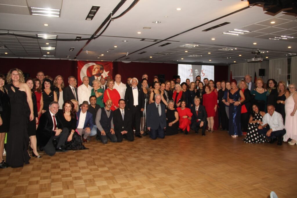 Nürnberg Atatürkçü Düşünce Derneği Başkanı Süleyman Akgün: “Atatürk Cumhuriyeti’ni Ortadoğu Cumhuriyeti’ne çeviremeyecekler.”