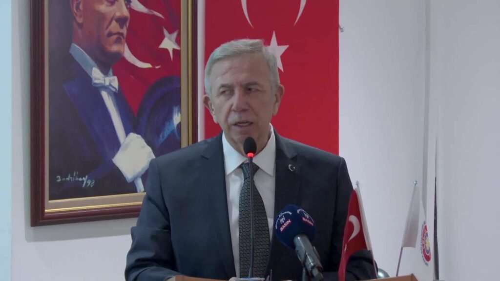 Mansur Yavaş, Çocuk Meclisi’nin 30. Dönem Mazbata Töreni’ne katıldı