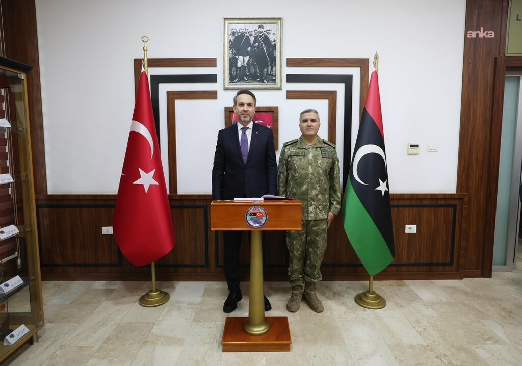 Enerji Bakanı Bayraktar Libya’da Görev Gücünü ziyaret etti