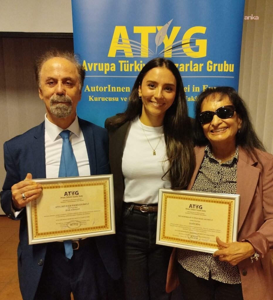 ATYG’nin Demokrasi, Özgürlük ve İnsan Hakları Ödülü ile Halk Edebiyatı Ödülü ozanlar Şah Turna ve Ağdaşan’a