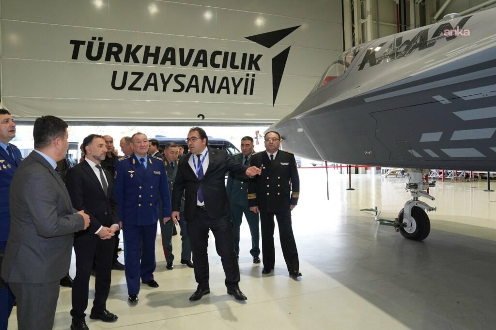 Kazakistan Savunma Bakanı Kosanov, TUSAŞ tesislerini ziyaret etti