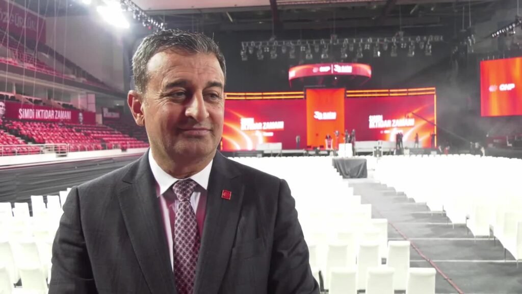 CHP’nin 39’uncu Olağan Kurultayına…..