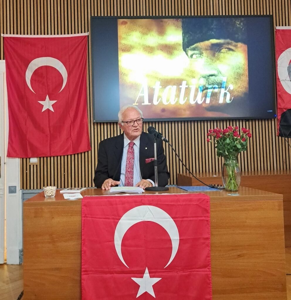 Almanya’nın Berlin kentinde  “Atamızı anlayarak Cumhuriyetimize sahip çıkmak” etkinliği