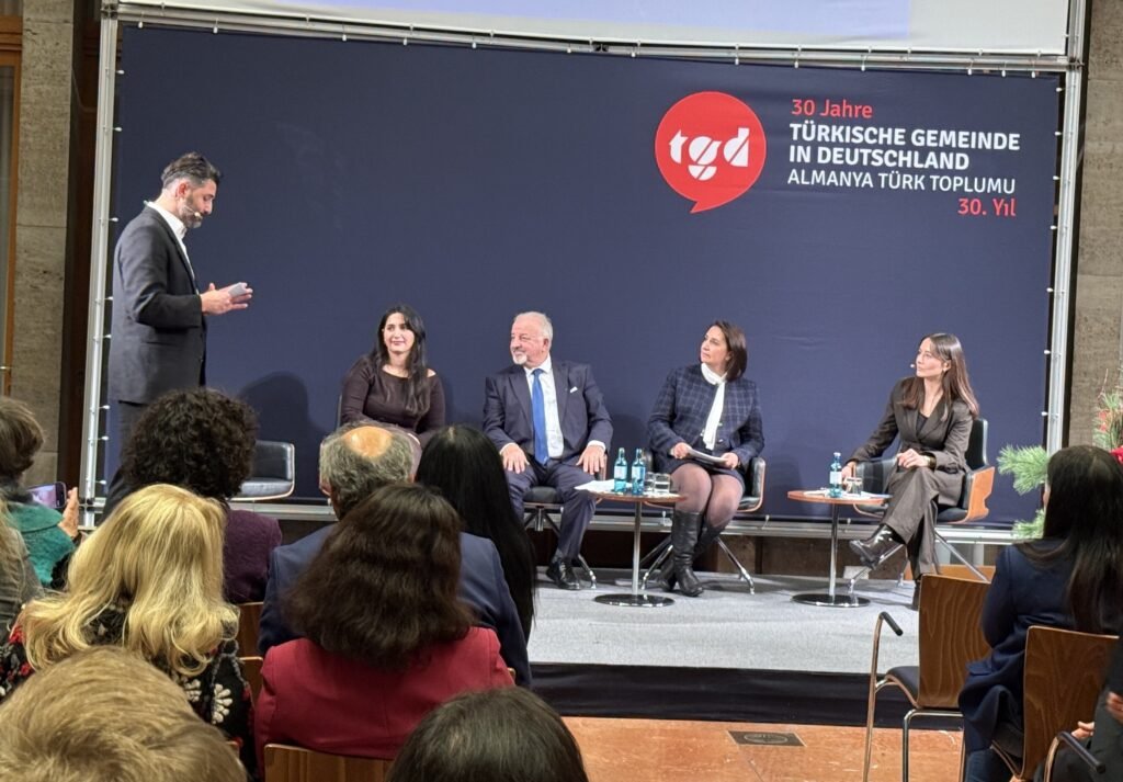Almanya Türk Toplumu, 30. yılını Berlin’de düzenlenen törenle kutladı