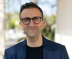 Almanya’nın Kiel Kentinde Büyükşehir Belediye Başkanlığını Samet Yılmaz kazandı