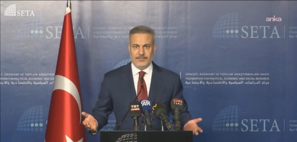 Dışişleri Bakanı Fidan: YPG’nin elindeki silahlı unsurlar Suriye yönetiminin emrine girmek zorundadır