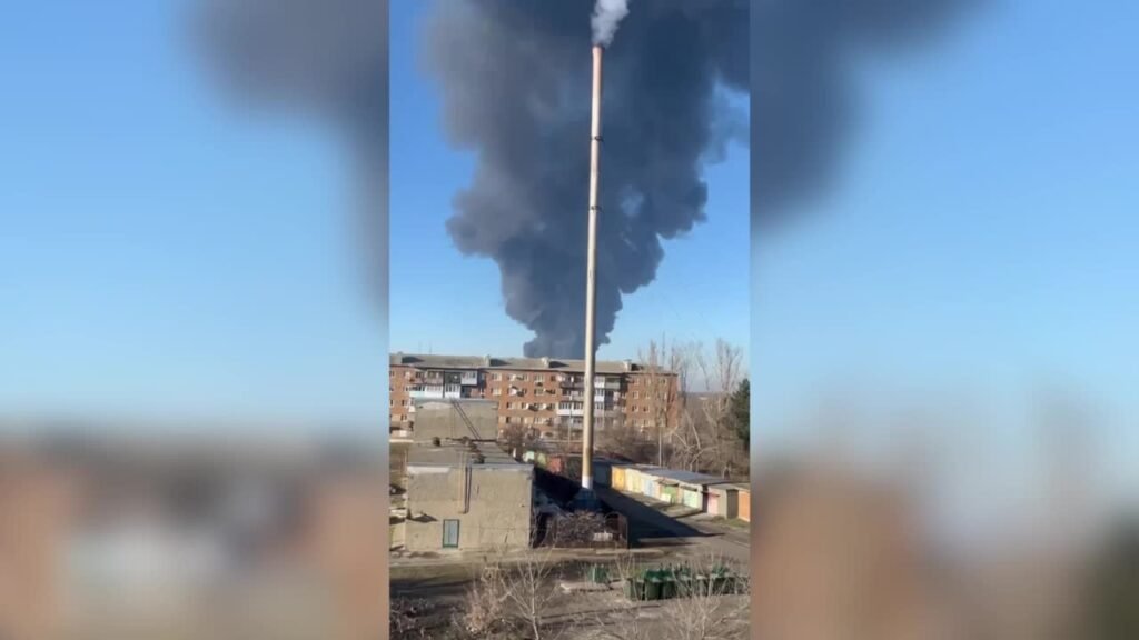 Ukrayna, Rus petrol rafinerisini vurdu