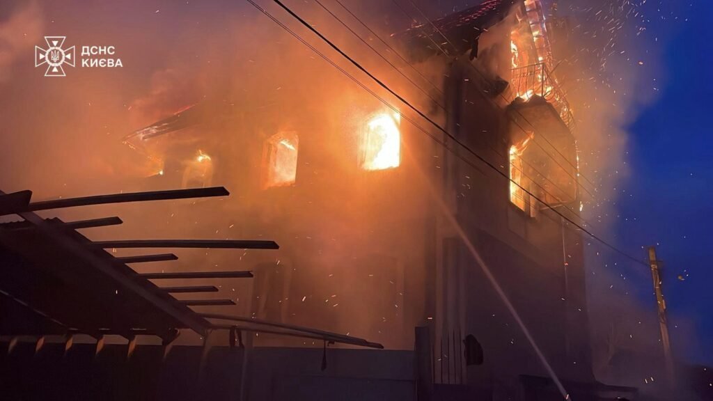 ABD Başkanı Trump ve Ukrayna Devlet Başkanı Zelenski’nin görüşmesi öncesinde Ukrayna’ya füze ve İHA saldırısı