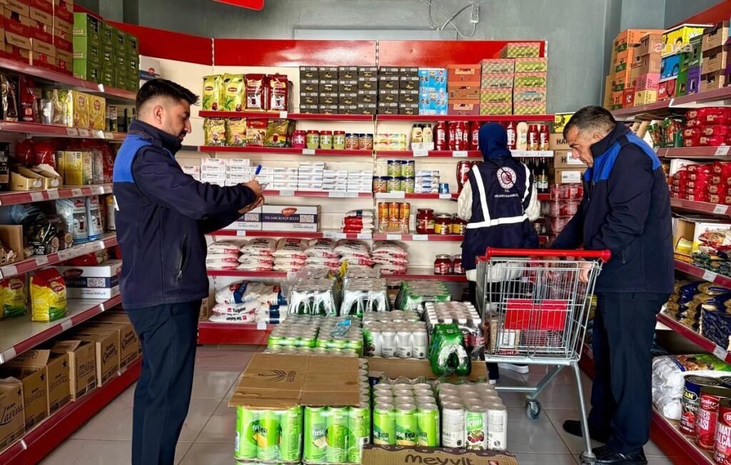 Ticaret Bakanlığı: 5 bin markette 7 bin 233 üründe mevzuata aykırılık tespit edildi