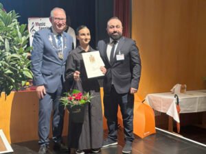 02 belediye baskani belge takdimi