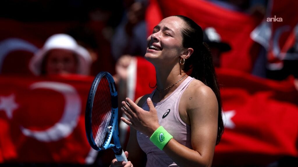 Milli tenisçi Zeynep Sönmez, Avustralya Açık’ta üçüncü tura yükseldi