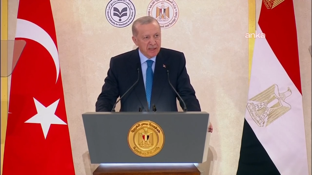 Cumhurbaşkanı Erdoğan: Türkiye ve Mısır, iki kardeş ülke olmanın yanı sıra bölgelerinde sınırlarının ötesinde sorumluluklara sahip iki güçlü devlettir