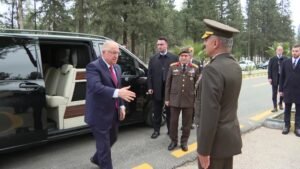 Milli Savunma Bakanı Güler: TSK’mızın bölgedeki unsurları depremin yıkıcı etkisine rağmen ilk andan itibaren vatandaşlarımızın yanında yer aldı