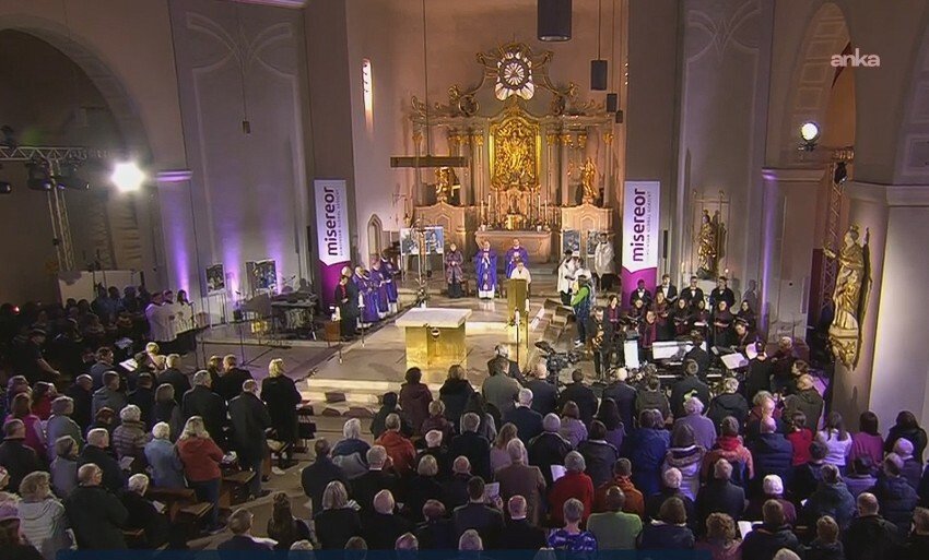 Almanya’da kiliseler, Paskalya öncesi 40 günlük oruç ve düşünce dönemini başlattı