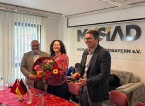 04a Musiad cicek verdi