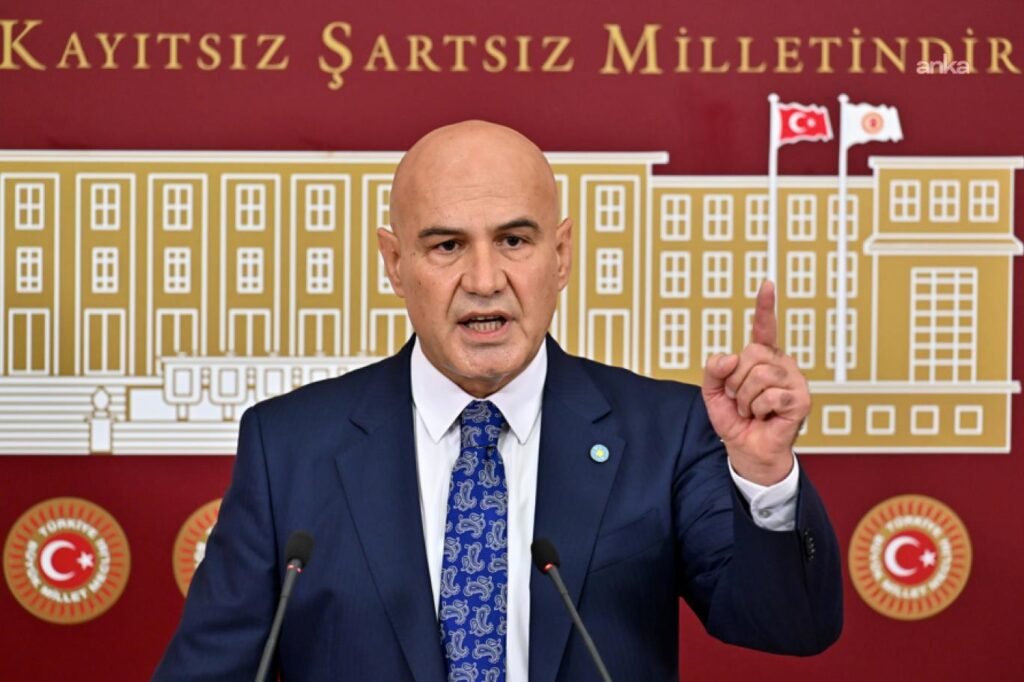 Turhan Çömez’den Çorumlu esnafa dava açılmasına tepki: “Esnaf feryat ediyor, kan ağlıyor haberin yok mu ey ‘vergimatik’ Mehmet Şimşek”