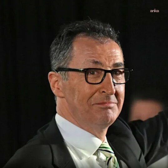 Cem Özdemir liderliğindeki Yeşiller Partisi, Almanya’da eyalet başbakanlığı seçimini kazandı