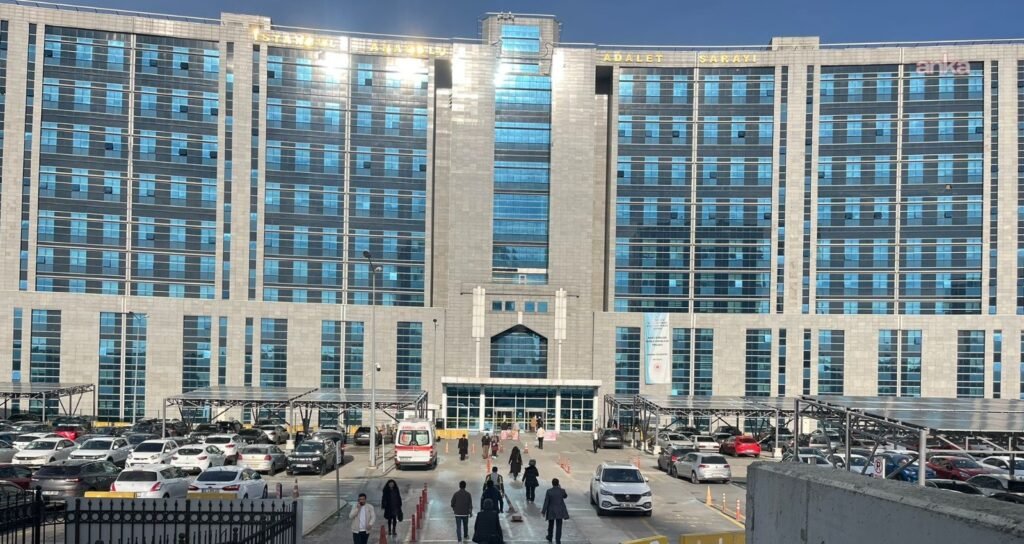 İstanbul Anadolu Cumhuriyet Başsavcılığı’ndan dolandırıcılık operasyonu: 8 kişi tutuklandı