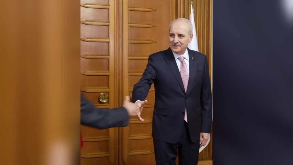 TBMM Başkanı Kurtulmuş, Meclis personeliyle bayramlaştı