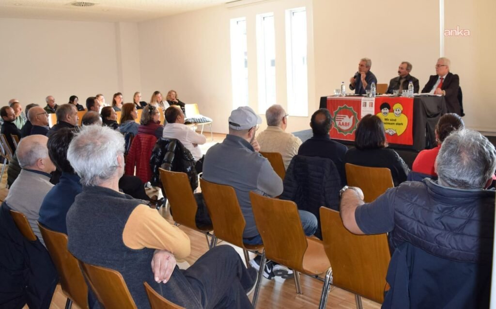 Almanya’da Merdan Yanardağ’la dayanışma panelinde Ortadoğu’daki son gelişmeler tartışıldı