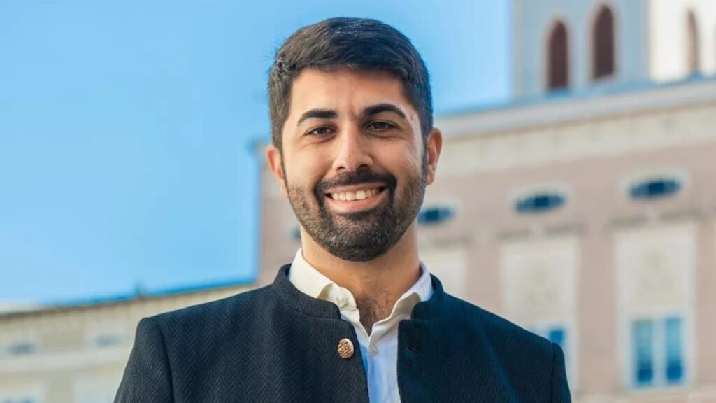 Almanya’nın Rosenheim kentinin yeni belediye başkanı Abuzer Erdoğan oldu