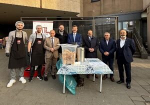 Nürnberg Belediye Başkanı König’den Ramazan’da Çorba İkramı
