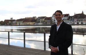 Almanya’nın Kitzingen kentinin Türk kökenli yeni Belediye Başkanı Enis Tiz: “Türk-Alman dostluğunu güçlendirmek için çalışacağım”