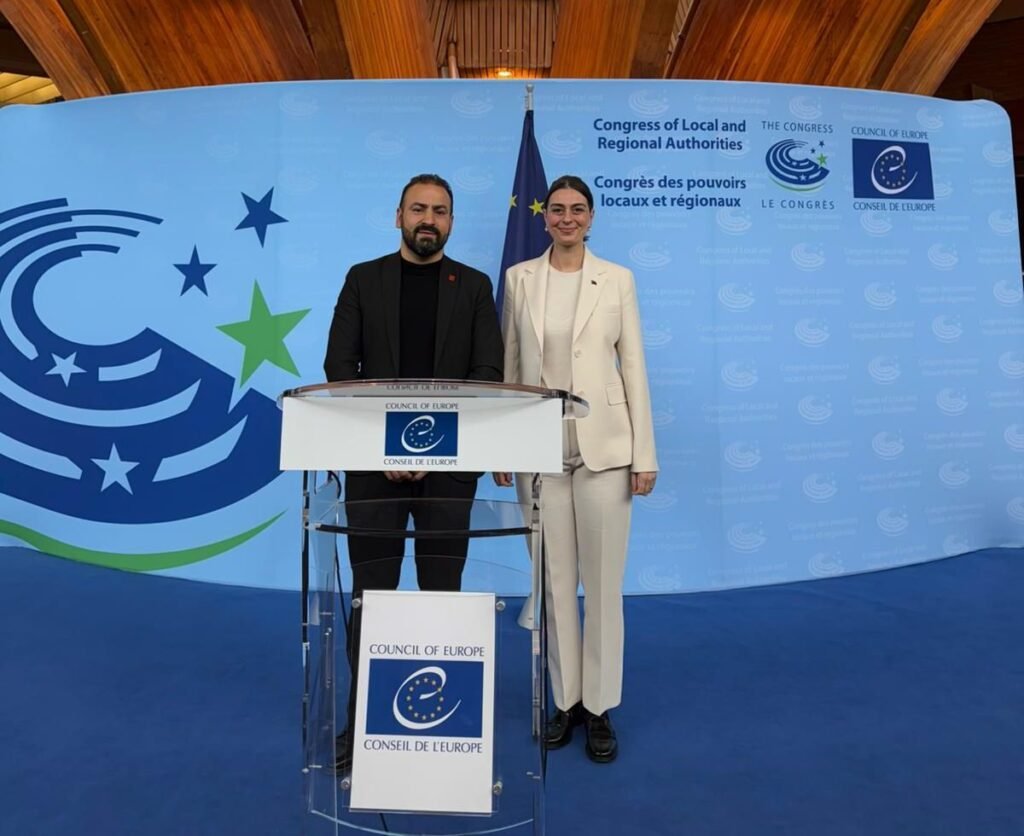 CHP Strazburg Birliği’nden Üsküdar Belediye Başkanı Sinem Dedetaş’a tebrik