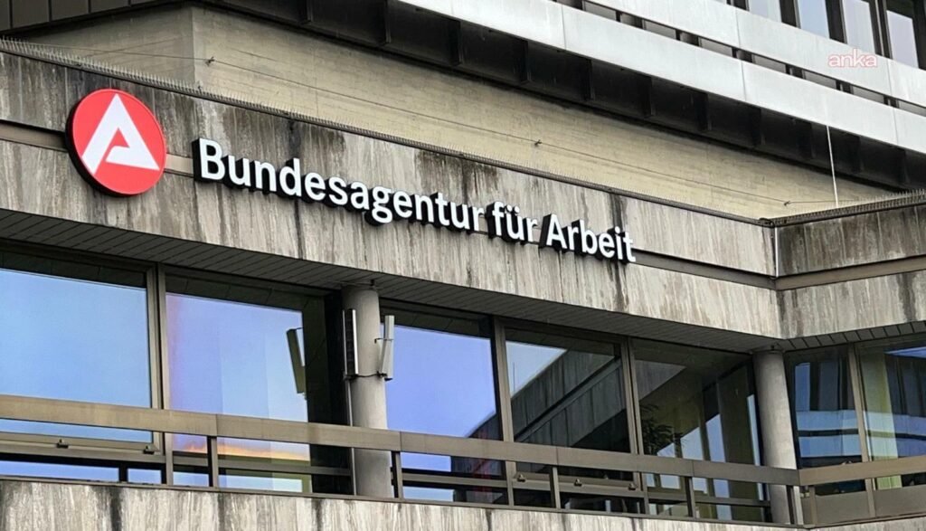 Almanya’da işsiz sayısı 3 milyonun üzerinde seyretmeyi sürdürüyor