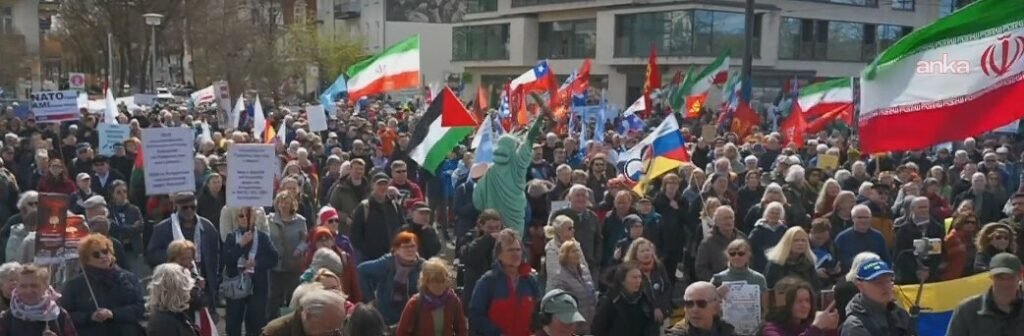 Almanya’da savaşa ve nükleer silahlanmaya karşı yürüyüşler düzenlendi