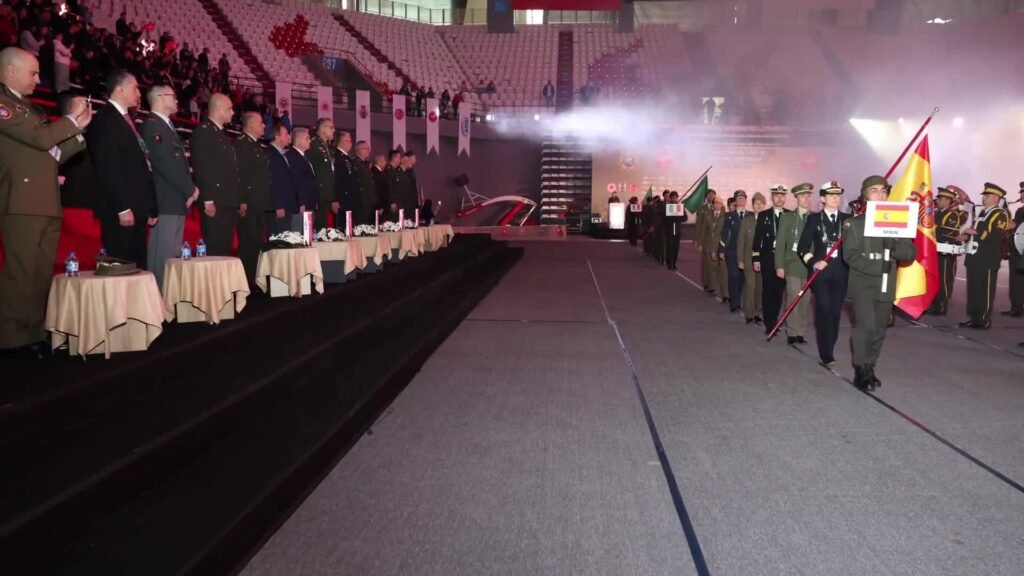 TSK Kır Koşusu Takımı, Antalya’daki Uluslararası Yarı Maraton Şampiyonası’nda dünya şampiyonu oldu