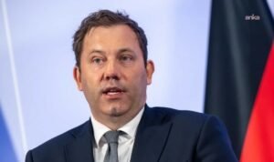 Almanya Maliye Bakanı Lars Klingbeil’den akaryakıta geçici vergi indirimi açıklaması