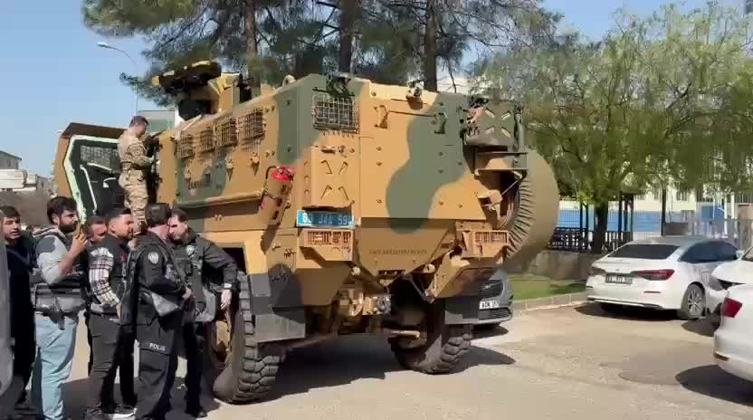 Şanlıurfa’da okula silahlı saldırı… İçişleri Bakanlığı: 10 öğrenci, 4 öğretmen, 1 polis, 1 kantin işletmecisi vatandaşımız yaralı