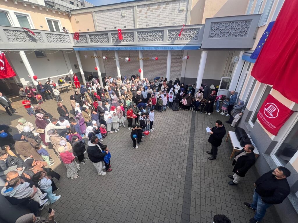 Bonn’da coşkulu 23 Nisan Kutlaması