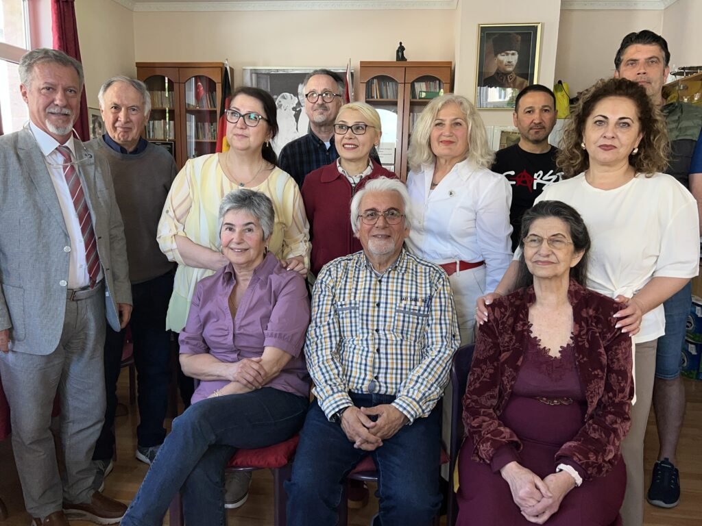 ADD Nürnberg/Kuzey Bavyera’nın  Başkanlığına Yeniden Süleyman Akgün  Seçildi