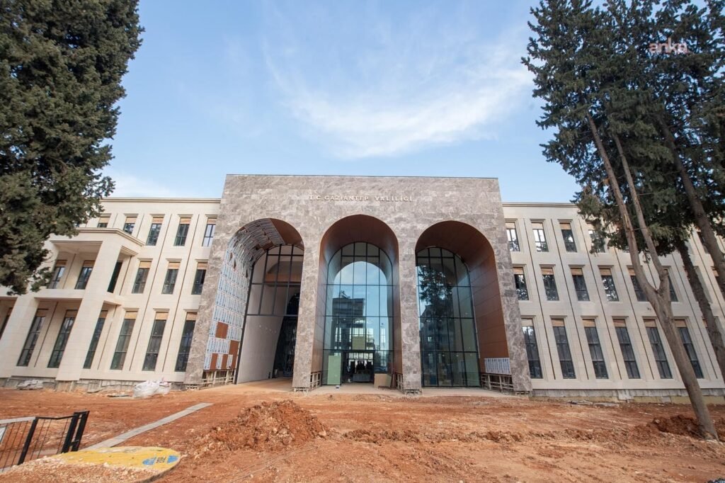 Gaziantep’te afet nedeniyle onarım için 7 okulda 2 gün eğitime ara verildi