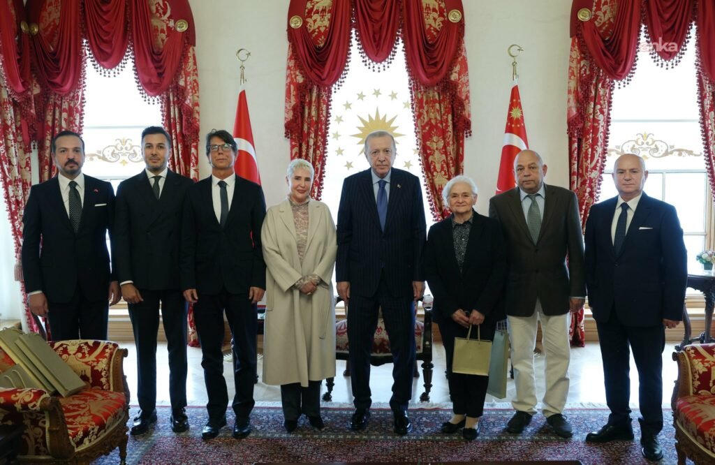Cumhurbaşkanı Erdoğan, 1960 darbesi ardından idam edilen siyasilerin aileleriyle bir araya geldi