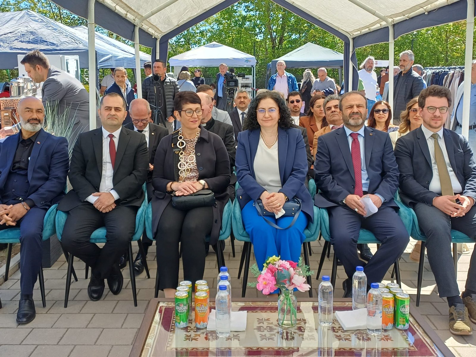 Regensburg DİTİB Turkuaz Camii dualarla ibadete açıldı 2 Protokol 2