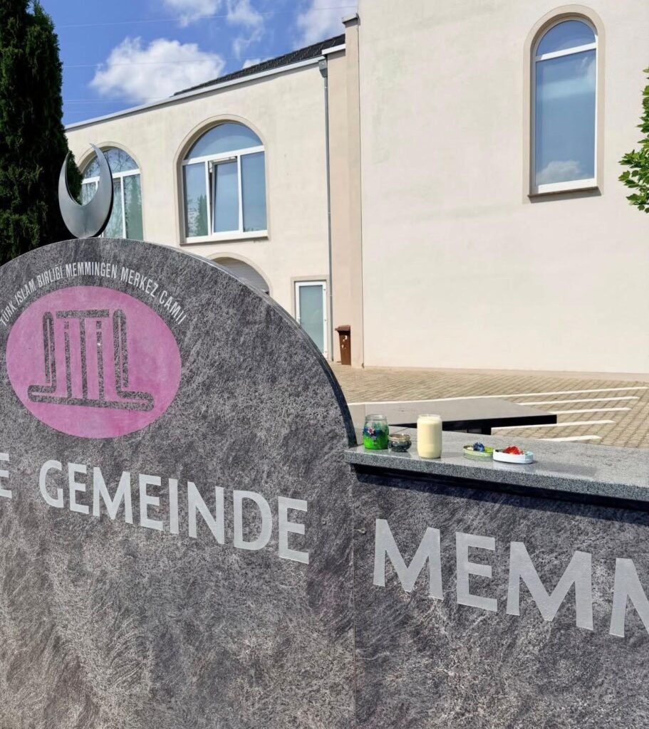 Memmningen Camisine yapılan saldırıya siyasi ve dini çevrelerden tepki
