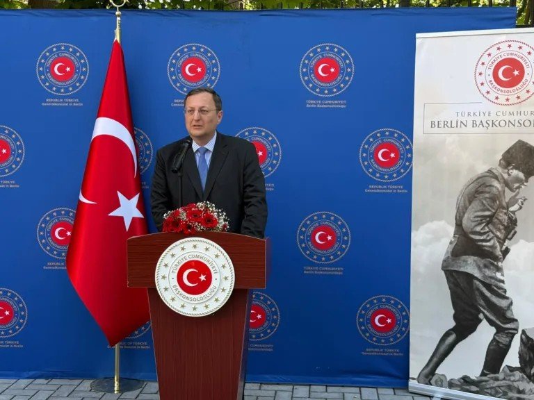 01 Butkelci Gokhan Turan