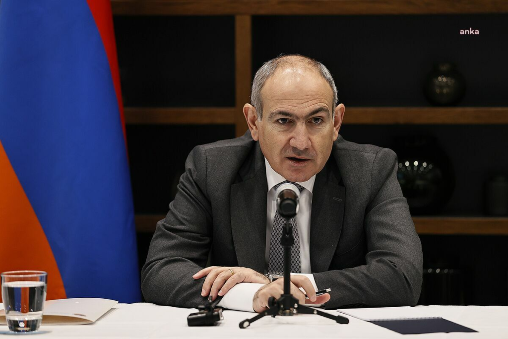 Ermenistan Başbakanı Paşinyan, Türkiye’yi övdü