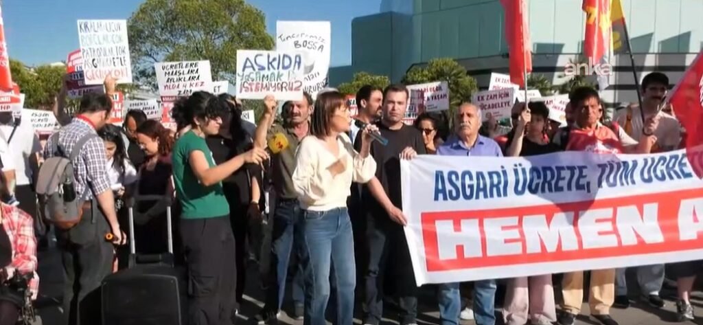 Asgari Ücret İnisiyatifi’nden Şişli’de eylem: Askıda yaşamak istemiyoruz… Asgari ücrete, emekli aylıklarına, tüm ücretlere hemen ara zam yapılmalı