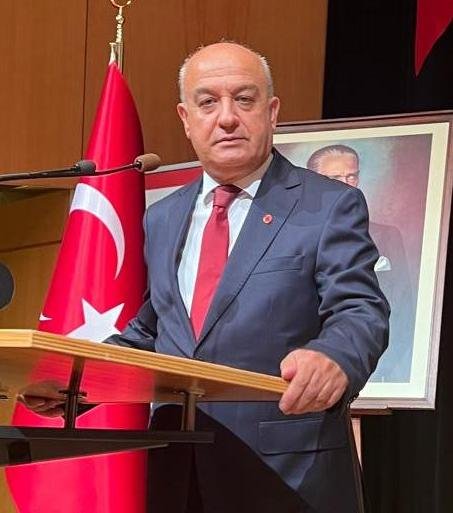 Mehmet Uran 01a