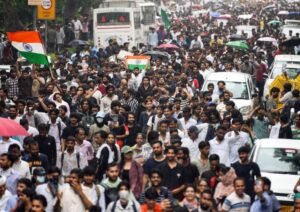 Hindistan Eğitim Bakanı, haftalar süren öğrenci protestolarının ardından istifa etti