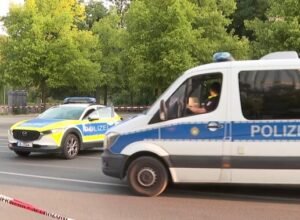 Berlin polisi, onur yürüyüşü saldırısının şüphelisi olarak 21 yaşındaki Abdul B’yi arıyor