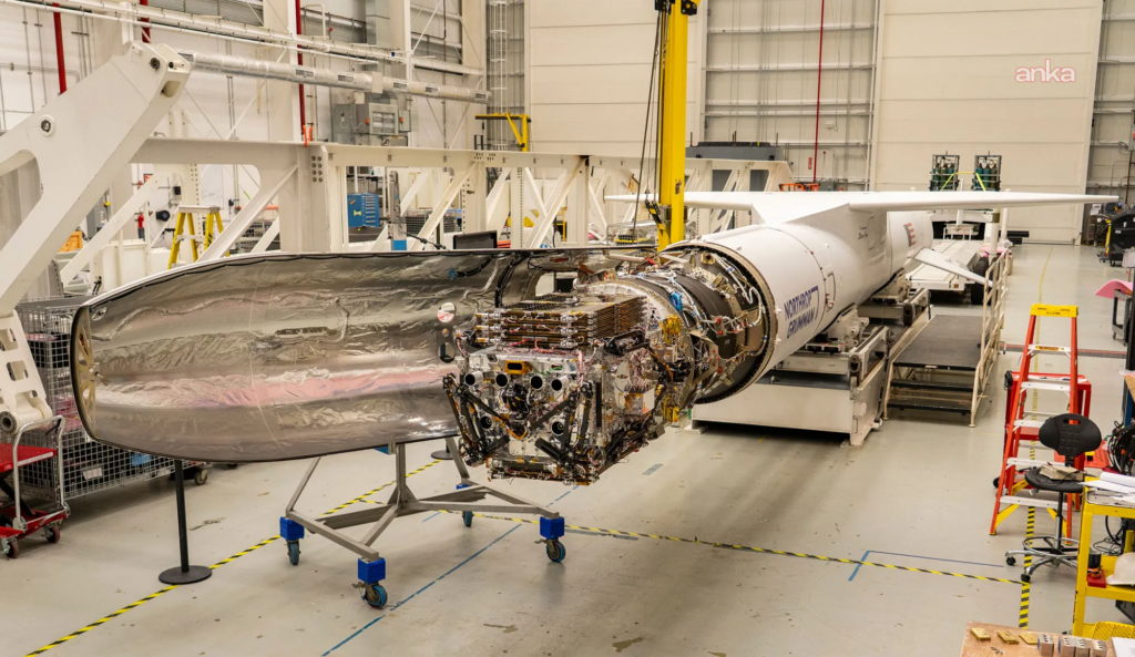 NASA, Dünya’ya düşme riski bulanan Swift Uzay Teleskobu’nu kurtarmak için robot uzay aracı fırlattı