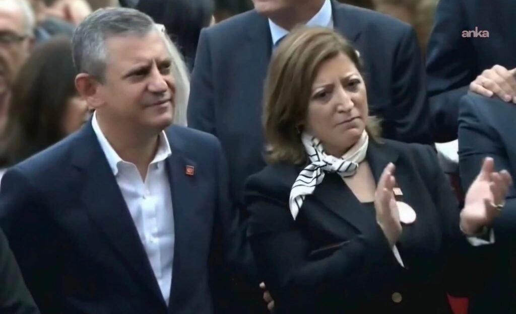 CHP Belçika Birliği başkanı ve yönetim kurulu üyeleri CHP’den istifa etti